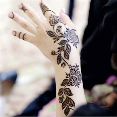 30 Stylish Back Hand Mehndi Designs for Ladies - Mehndi - Crayon