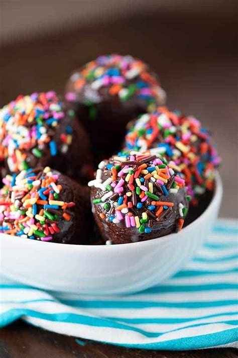 Chocolate Donut Holes, Freezer Meals, Thanksgiving dishes, and more ...