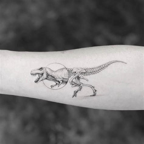 Discover more than 74 velociraptor skeleton tattoo - in.cdgdbentre