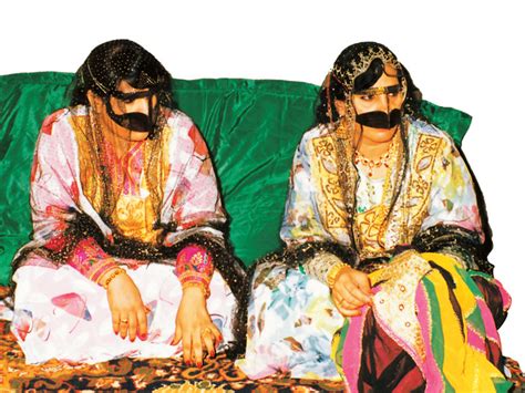 Meet d3: Exploring traditional Emirati clothing | Fashion – Gulf News