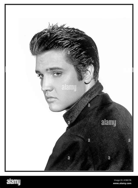 Portrait of elvis presley hi-res stock photography and images - Alamy