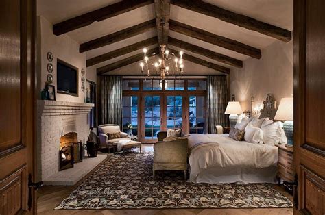 20 Beautiful Master Bedroom Designs With Fireplaces