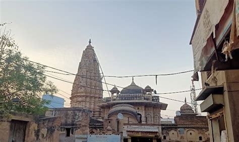 Bihari Ji Temple, Jhunjhunu - Timing, History & Photos