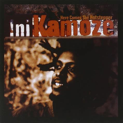 Here Comes The Hotstepper : Ini Kamoze: Amazon.fr: Musique