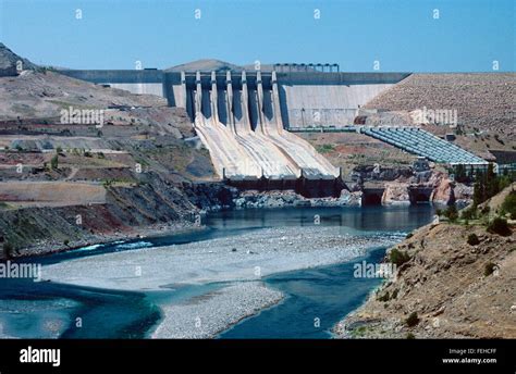 Keban dam hi-res stock photography and images - Alamy