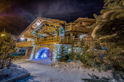 Chalet Lhotse in Val d'Isere - by SkiBoutique