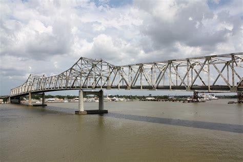 New US Hwy 90 Bridge (Morgan City, Louisiana) | 1975 cantile… | Flickr