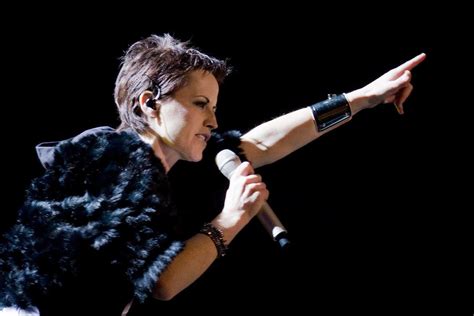 The Cranberries lead singer Dolores O’Riordan dies aged 46 – Side-Line ...