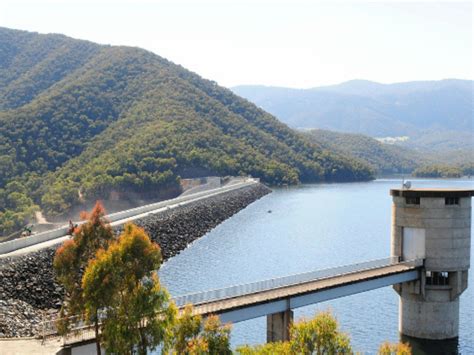 Blowering Dam | NSW Holidays & Accommodation, Things to Do, Attractions ...