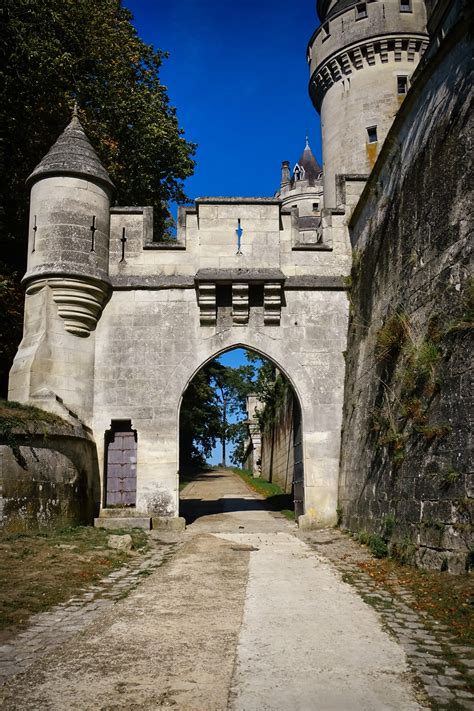 Pierrefonds Castle - Travel In Pink