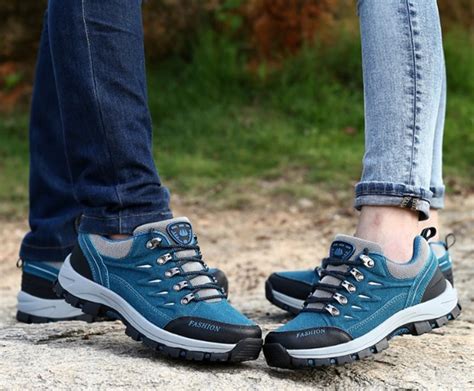 Top 10 Best Hiking Shoes For Flat Feet Review 2024 - MyTrail