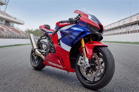 Honda CBR1000RR-R Fireblade SP ABS 2024, Philippines Price, Specs ...