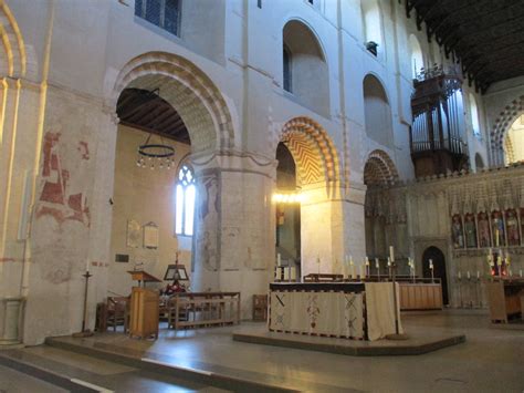 St Albans Cathedral | Nave altar and Norman arches with medi… | Flickr