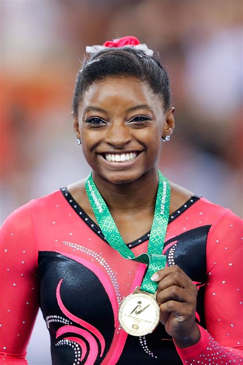 Simone Biles, 'Queen Bee' of the World Gymnastics Championship - [site ...