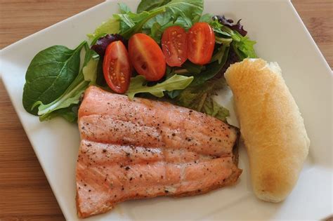 How to Cook Steelhead Salmon Fillet | Livestrong.com