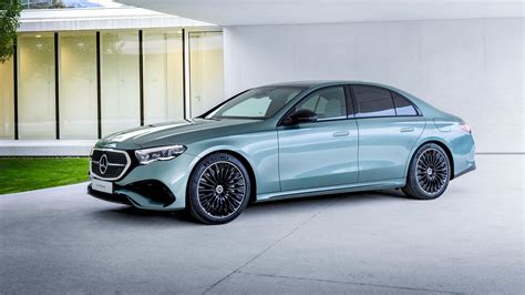 Luxury Engineering, Sustainable Power - The New, Mild-Hybrid Mercedes ...