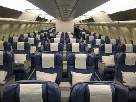 Boeing 767 interior photos