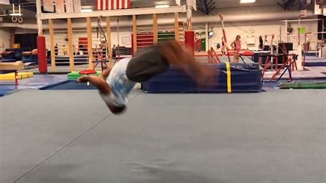 Gymnast Does 14 Backflips - YouTube