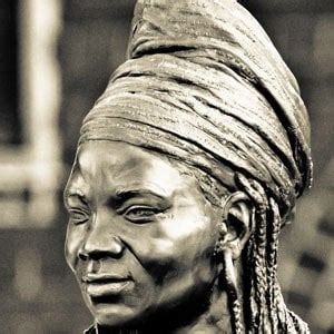 Brenda Fassie - Trivia, Family, Bio | Famous Birthdays