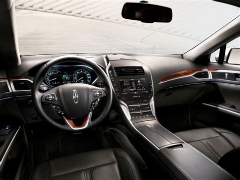 2018 Lincoln MKZ: 69 Interior Photos | U.S. News