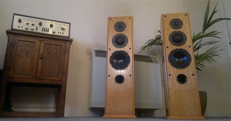 The Vintage HiFi: Ruark Crusader II Speakers