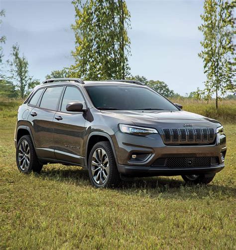 Trim Levels of the 2021 Jeep Cherokee | Humes CDJR