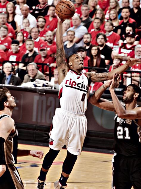 Damian Lillard scores 25 & throws down the big dunk by Duncan | Damian ...