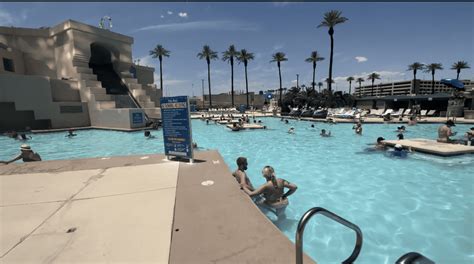 Luxor Las Vegas Pool: Season, Hours, Prices & More - Midlife Miles