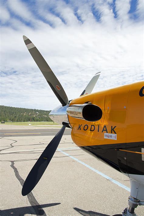 Quest Kodiak Aircraft Photograph by Daniel Hagerman