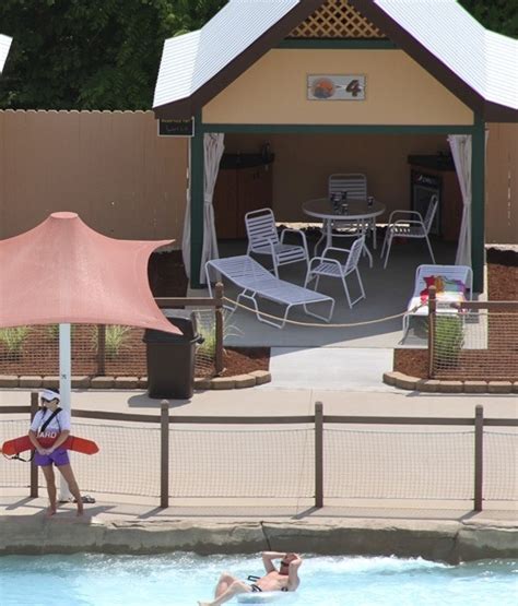 Cabana Rental | Splashin' Safari Cabana Rentals | Holiday World ...