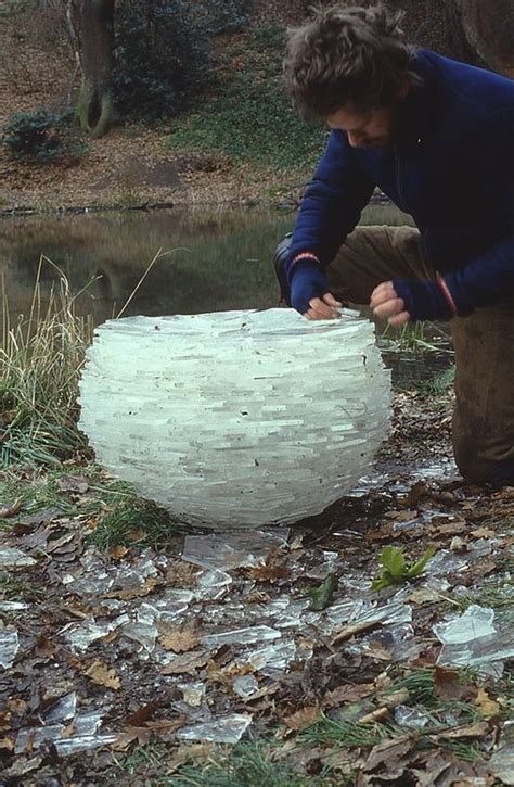 larameeee: Andy Goldsworthy (Ice sculpture)