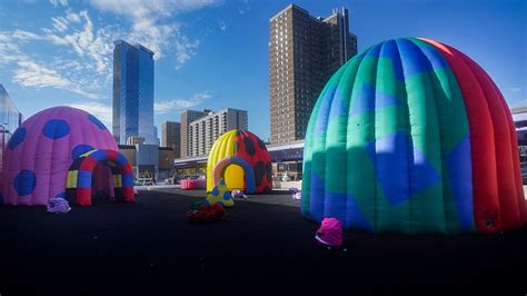 This immersive balloon museum in NYC features a giant ball pit with a ...