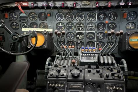 Douglas DC-7 Cockpit | ClipPix ETC: Educational Photos for Students and ...