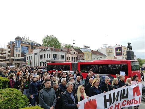 "Srbija protiv nasilja" i u Nišu, maršruta od Nikole Pašića do Gradske ...