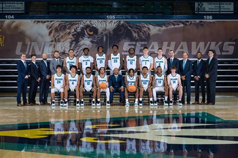 UNCW 22-23 MEN'S BASKETBALL TEAM | The UNCW Men's Basketball… | Flickr