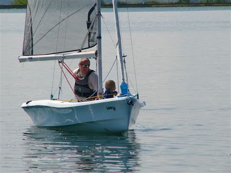 Sailing at Axbridge Reservoir - A Simple Life of Luxury