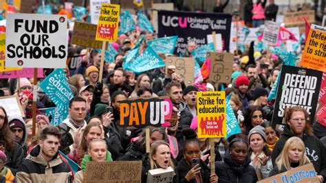 When are the strikes this week? Full list of UCU, ambulance and other ...