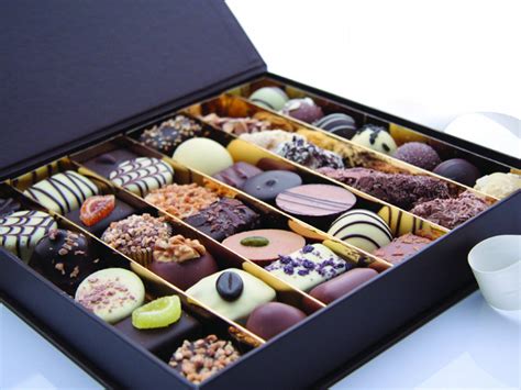 Assorted Belgian Chocolates DELUXE - 1 kg - ChocolateOnlineShop.com