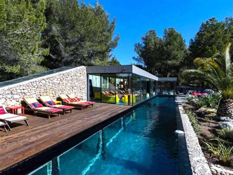 26x Holiday villas in the South of France with a private pool