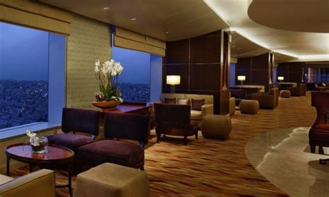 Hilton Executive Lounges: What to Know - NerdWallet