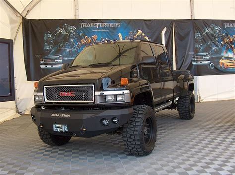 Ironhide - GMC Topkick C4500 | Transformers ironhide, Trucks, Transformers