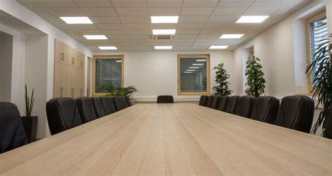 The Comprehensive Guide to Meeting Room Lighting