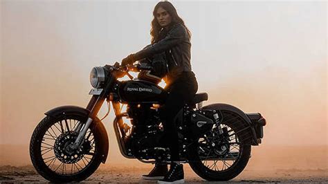 Fille Royal Enfield, Art Royal Enfield Fond d'écran HD | Pxfuel