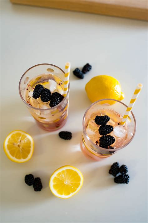 Blackberry Bramble Cocktail Recipe | "Fifty Shades Darker" Style ...