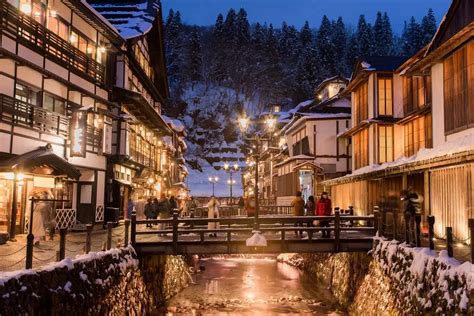 Ginzan Onsen: A Cradle of Earth’s Warmth Etched in a Book Nook – Anavrin