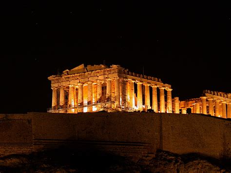 Grecee, Europe, The Parthenon illuminated at night | Parthenon, Eiffel ...