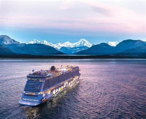 Norwegian Encore at sea | EatSleepCruise.com