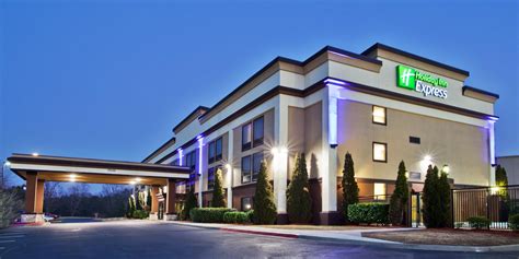 Hotels In Norcross, GA North of Atlanta | Holiday Inn Express Peachtree ...