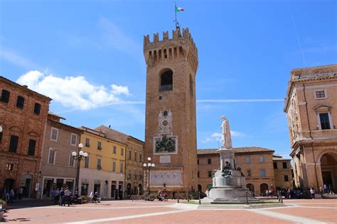 Recanati, orari più estesi nei musei civici e all'Ufficio Iat