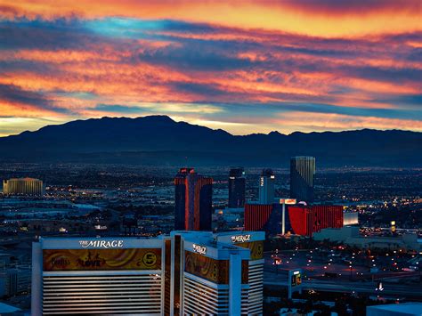 Las Vegas Sunset | Peter Adams Photography